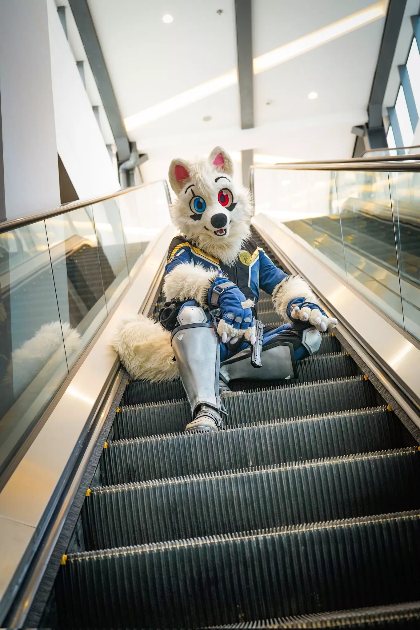 Glare~ (@shiroux12) posted by MaxKaneAdventure