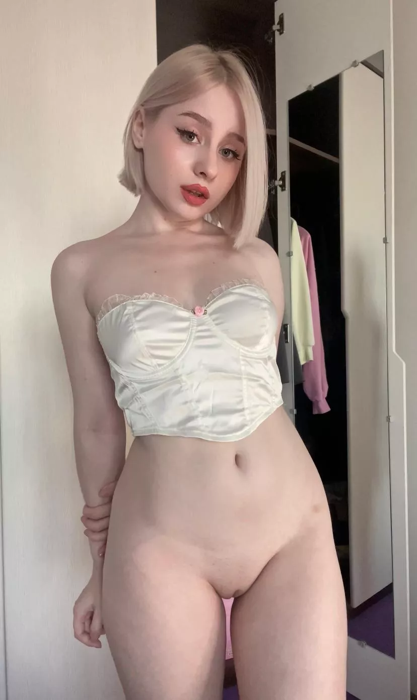 I need attention today posted by lolabey_