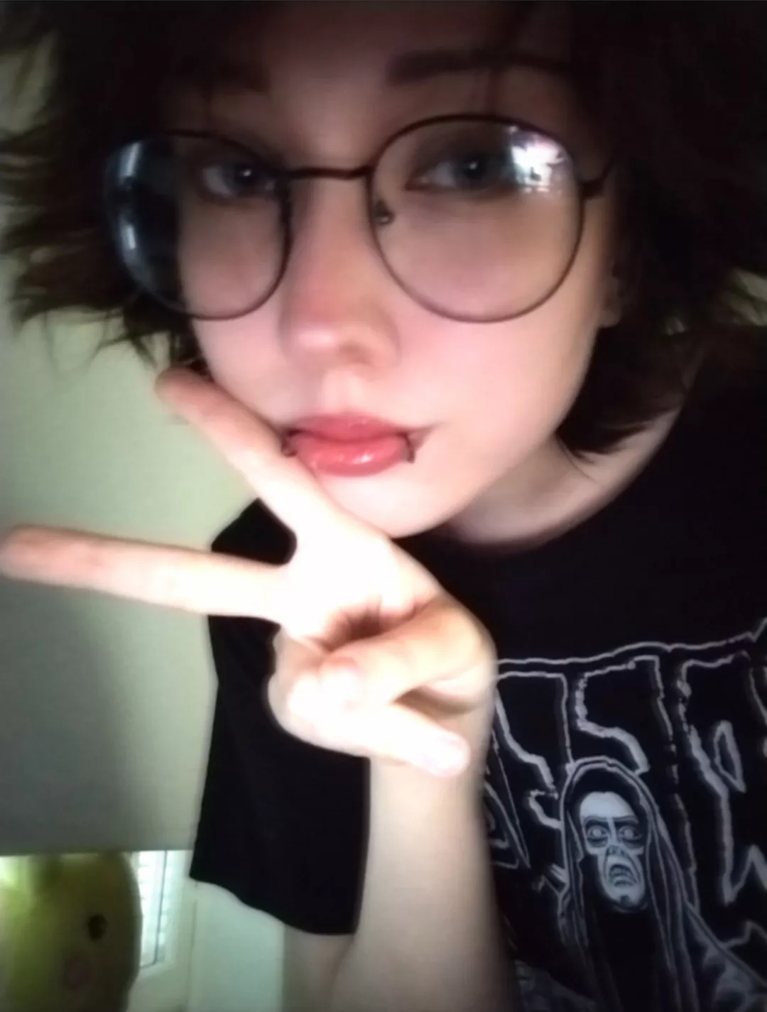 tell me something about yourself :) posted by sk313t0nb0105