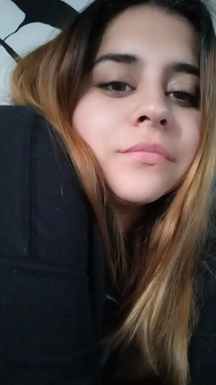 A cute face and a big body 😍 posted by Sweetmagii