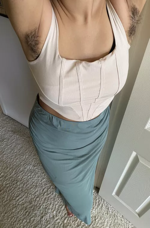 Bushy by sensimilla_earhart