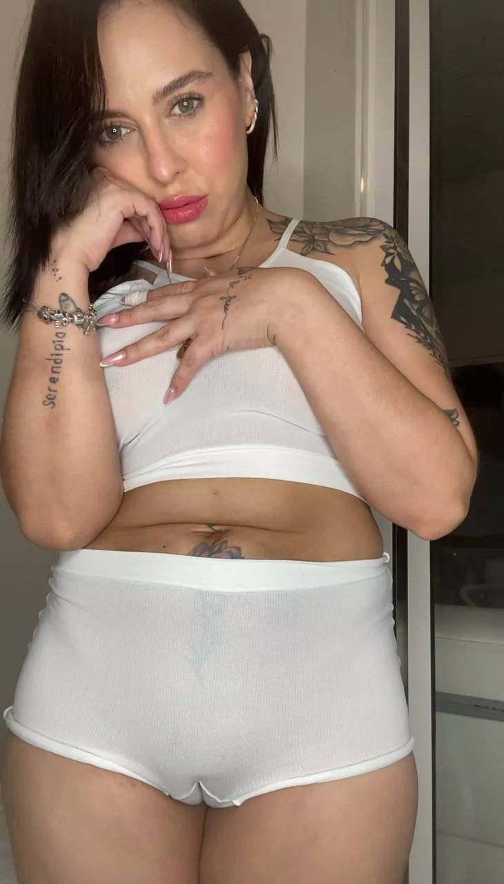 Can you spot my secret? 🤫 posted by SnivelingToad