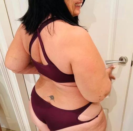 Closing the door to Mondays. by IntriguedEquator