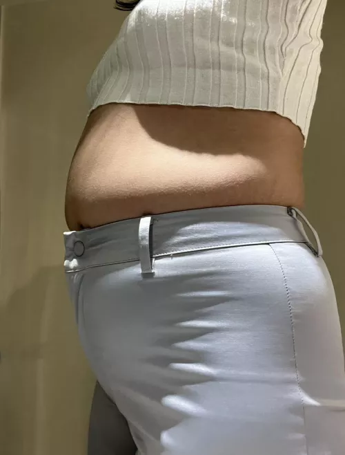 hello, i feel so huge tonight by foxglovedgirl