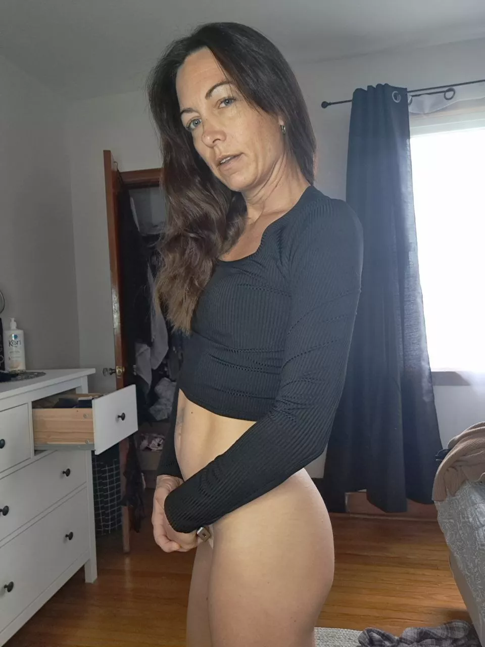 I need a quick and honest answer would you fuck me? posted by Violet_baddie