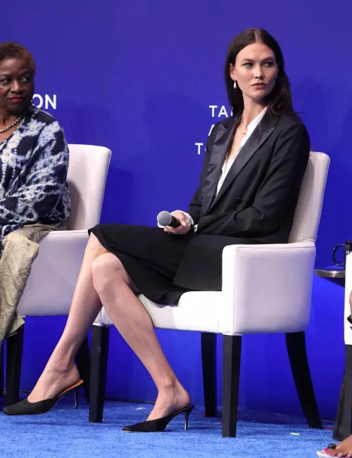 Karlie Kloss by Dreamnobe7