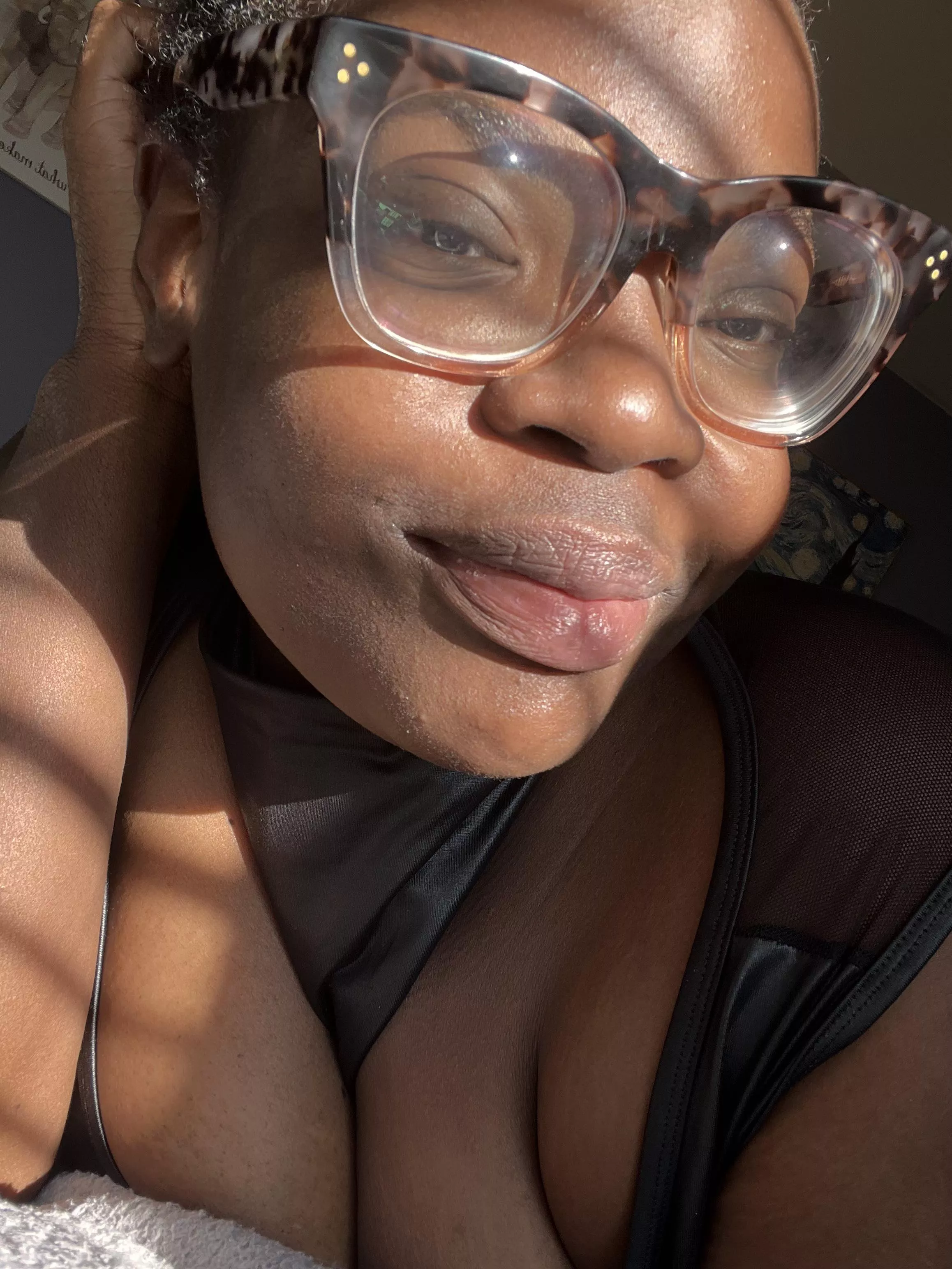 Sun Kissed posted by GoddessUri69