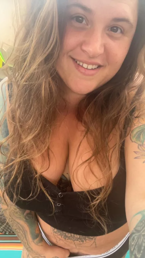 Sunday funday with your favorite tatted bbw milf! by handful_heather420