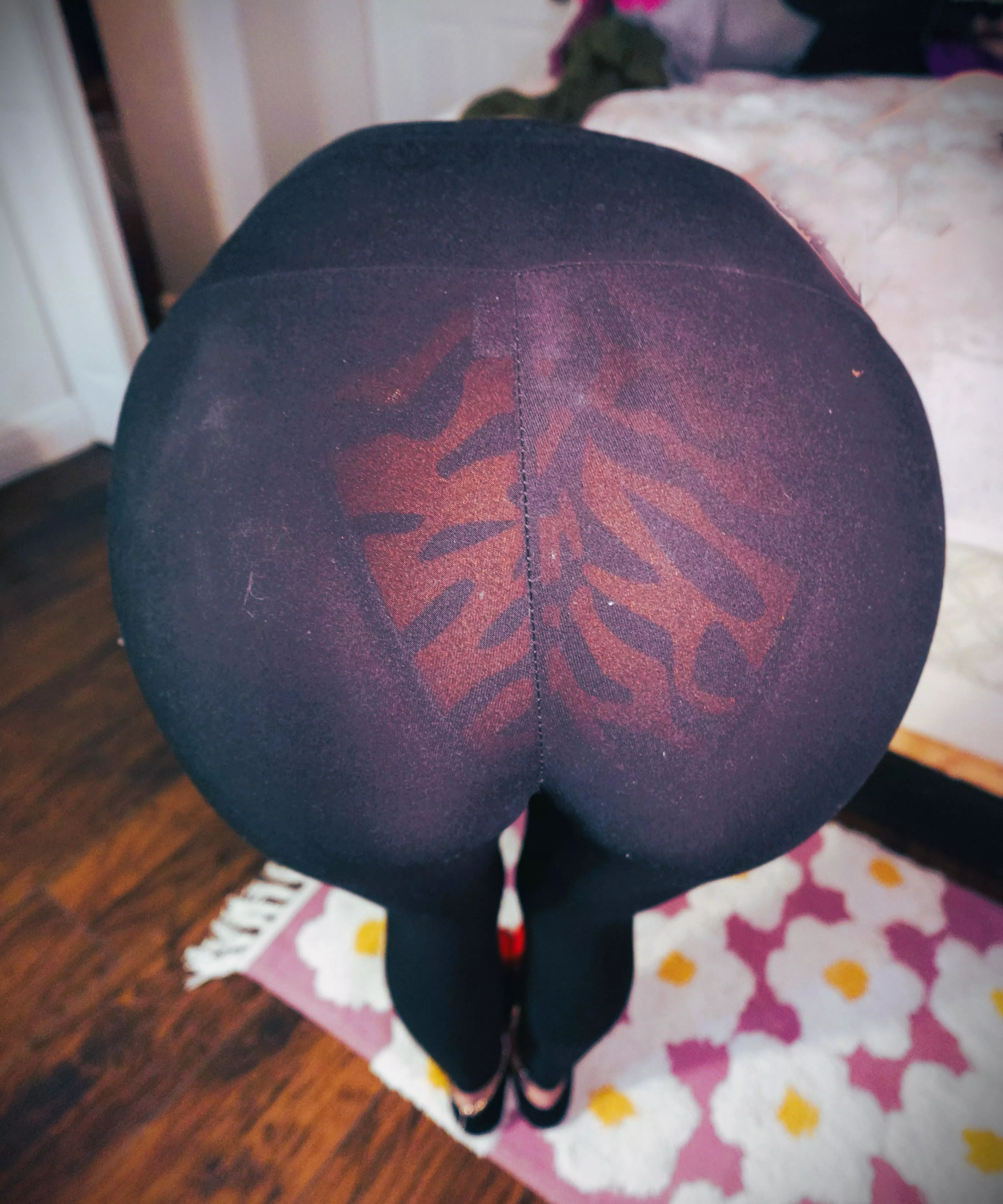 What a view!! rarr! 🐅 posted by YourPantyFetish