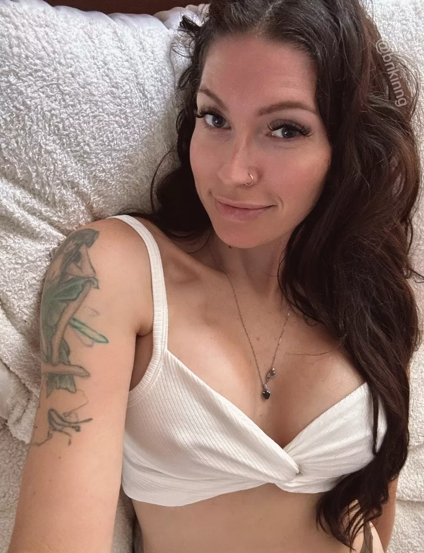 Your face would be perfect in between this cherries posted by LikelyUnhappines