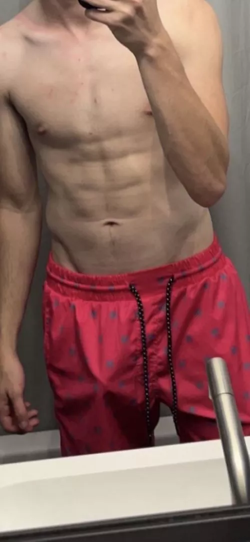 19m Tryna do some risky things tonight 😉😈 by Secret_fantasy69