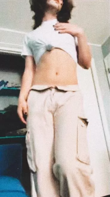 Am I feminine posted by Maple0000