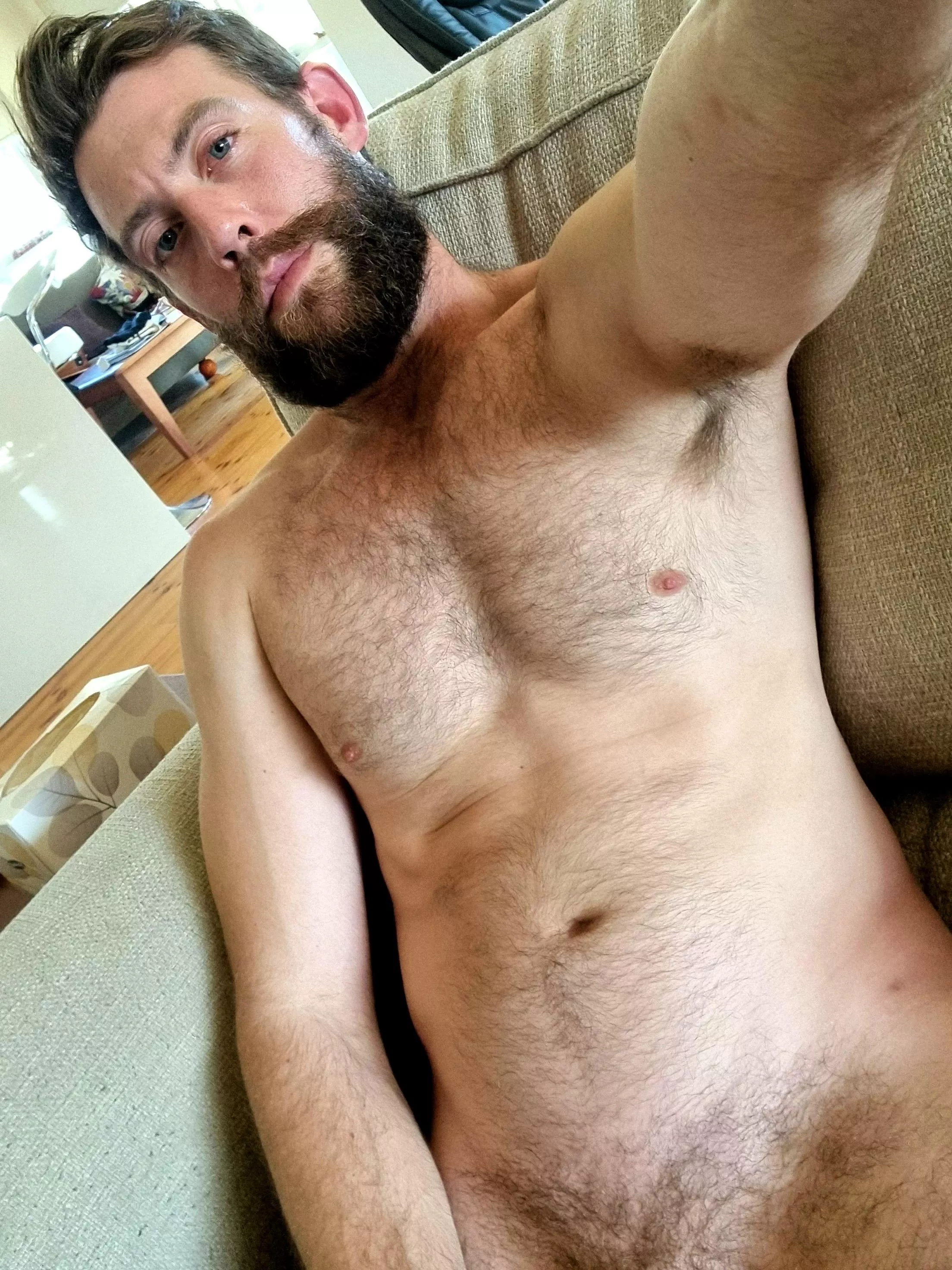 Are you in to tall, bearded Australian's? posted by bigbadbootybandit