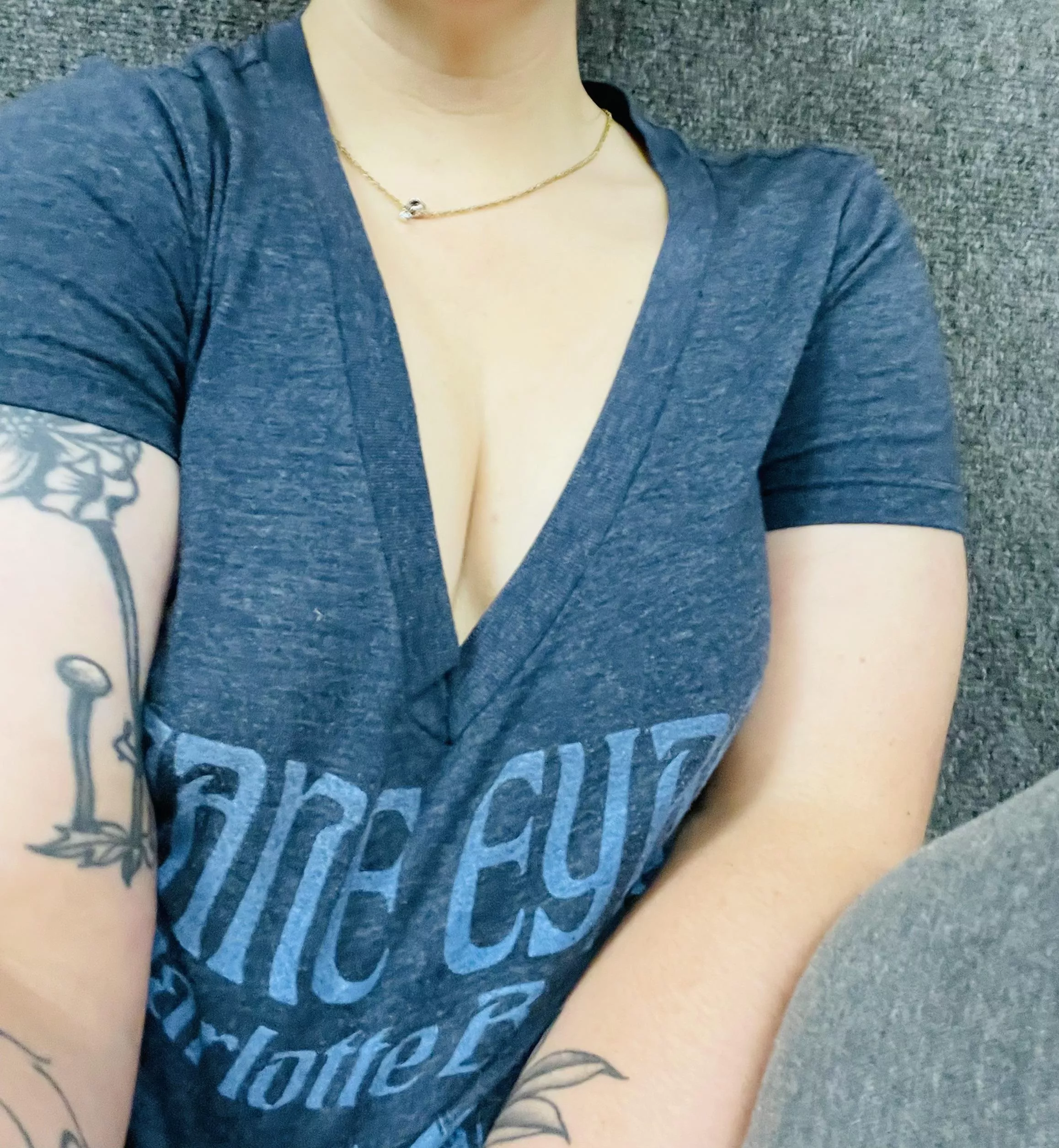 Braless and a little dorky at the gym with my Jane Eyre shirt 🤓 posted by theworriedtalk