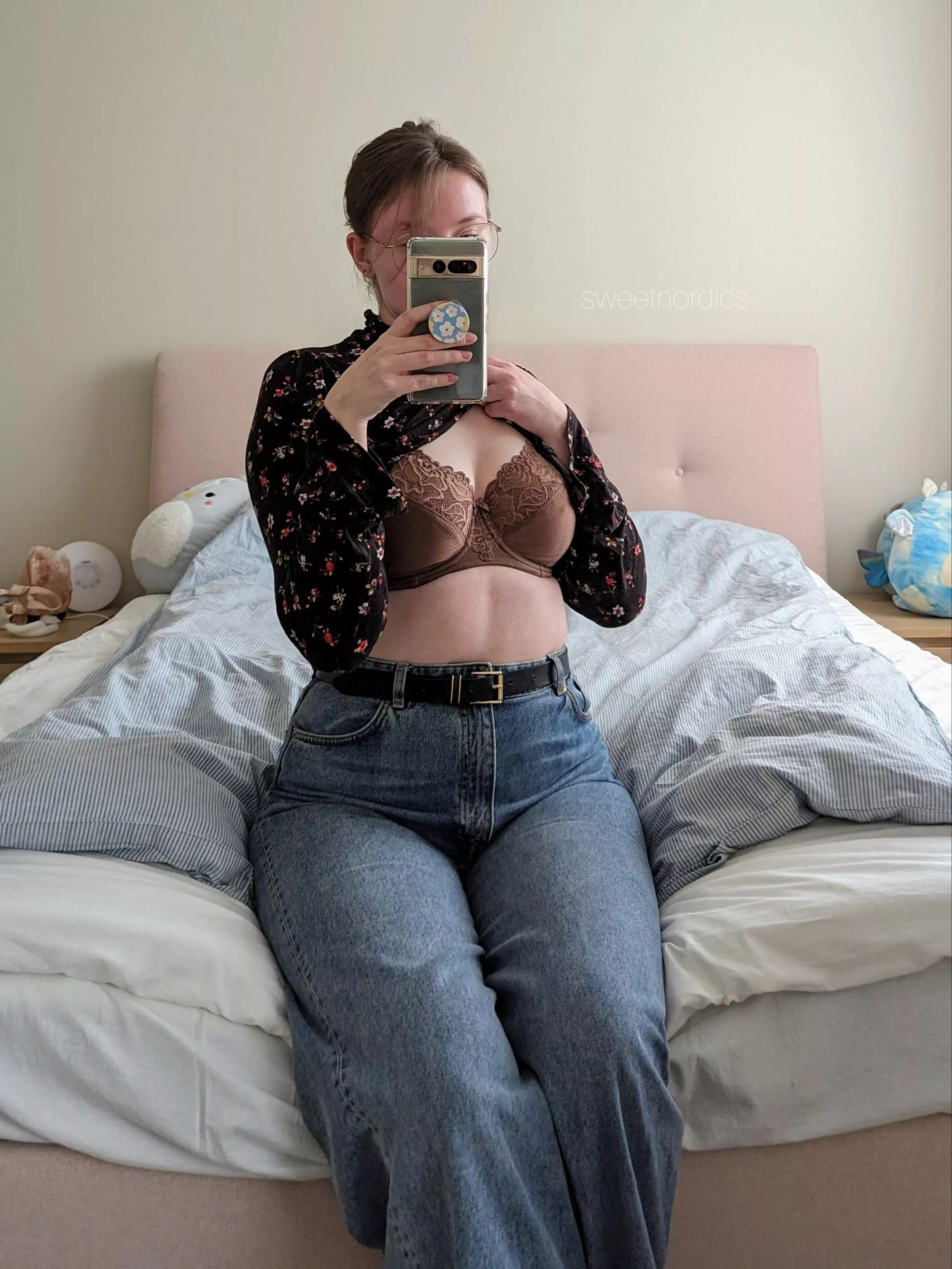 [F]all vibes 🍂 posted by SweetNordics