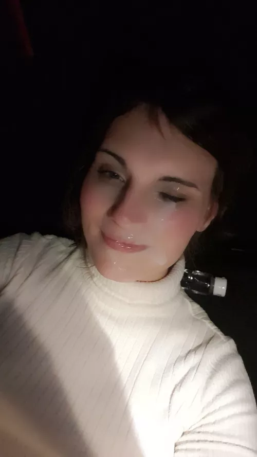 He made a mess on my face then we went out for dinner 💦 by Lucy_B_NSFW