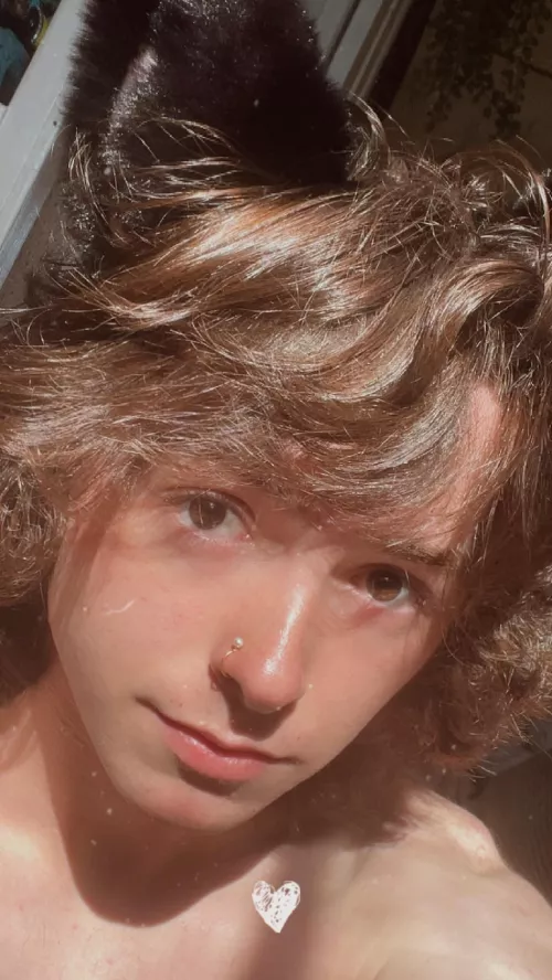 Hello :) say hi back! ❤️❤️ by Internal-Associate81