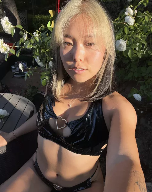 I might have gone outside like this. Do you think someone will notice me? by midnightsuns-