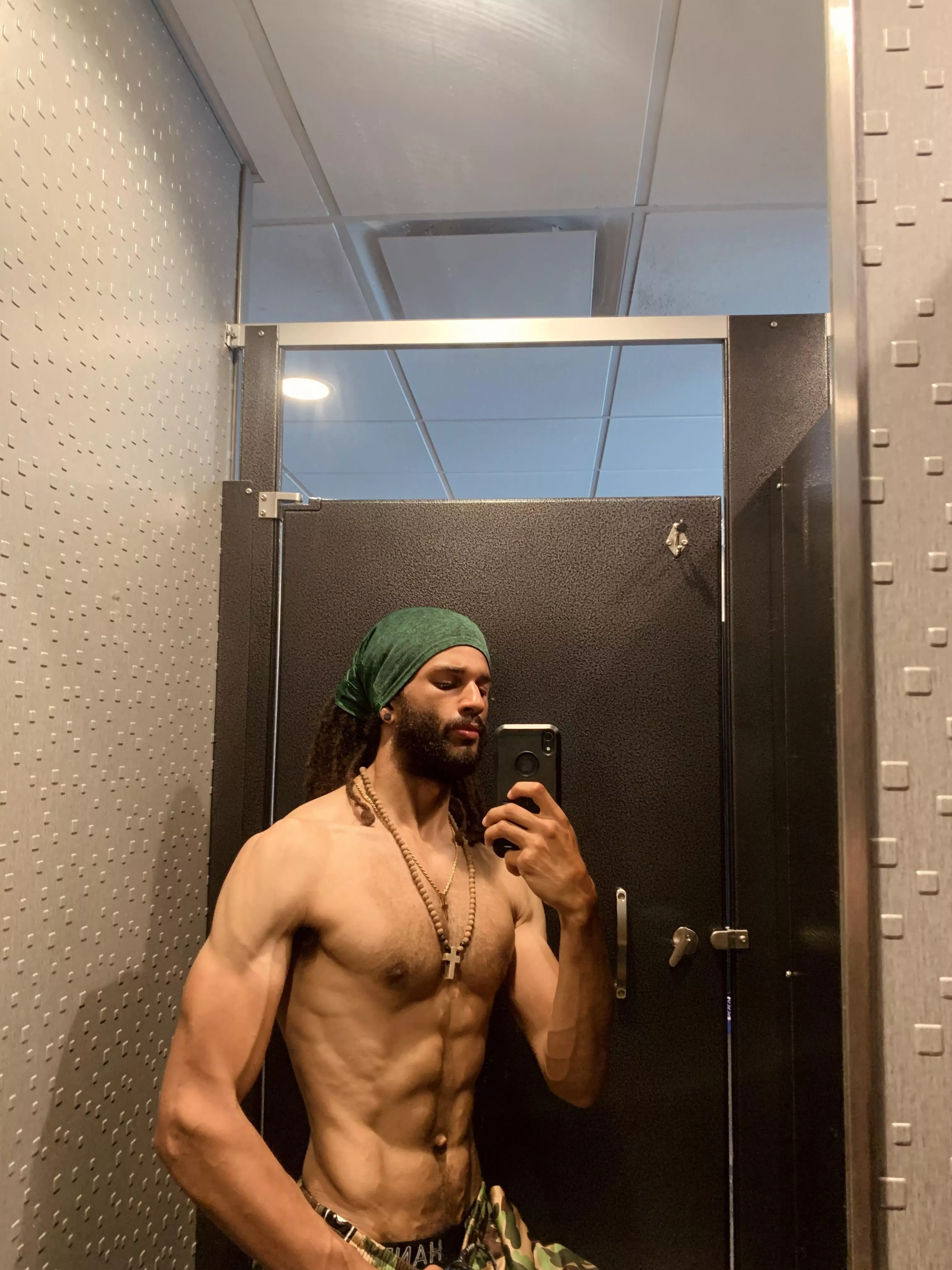 i seen you looking posted by kaymakesbeats