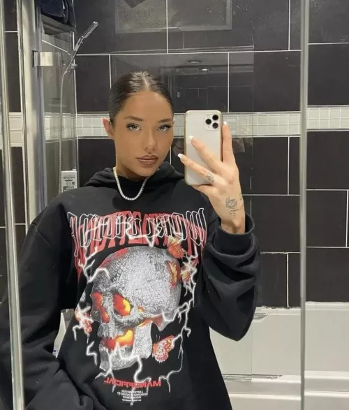 IUTR by martitagaraysg