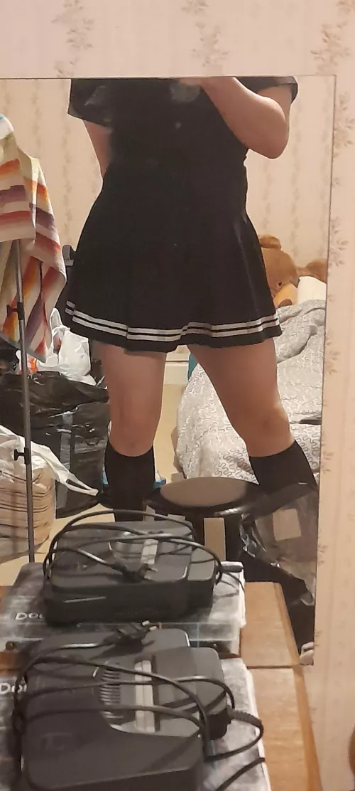 Me or the n64 (one is obviously better) by Bebibix