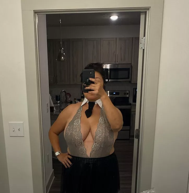 trick or treat?? posted by KoreanSub1371