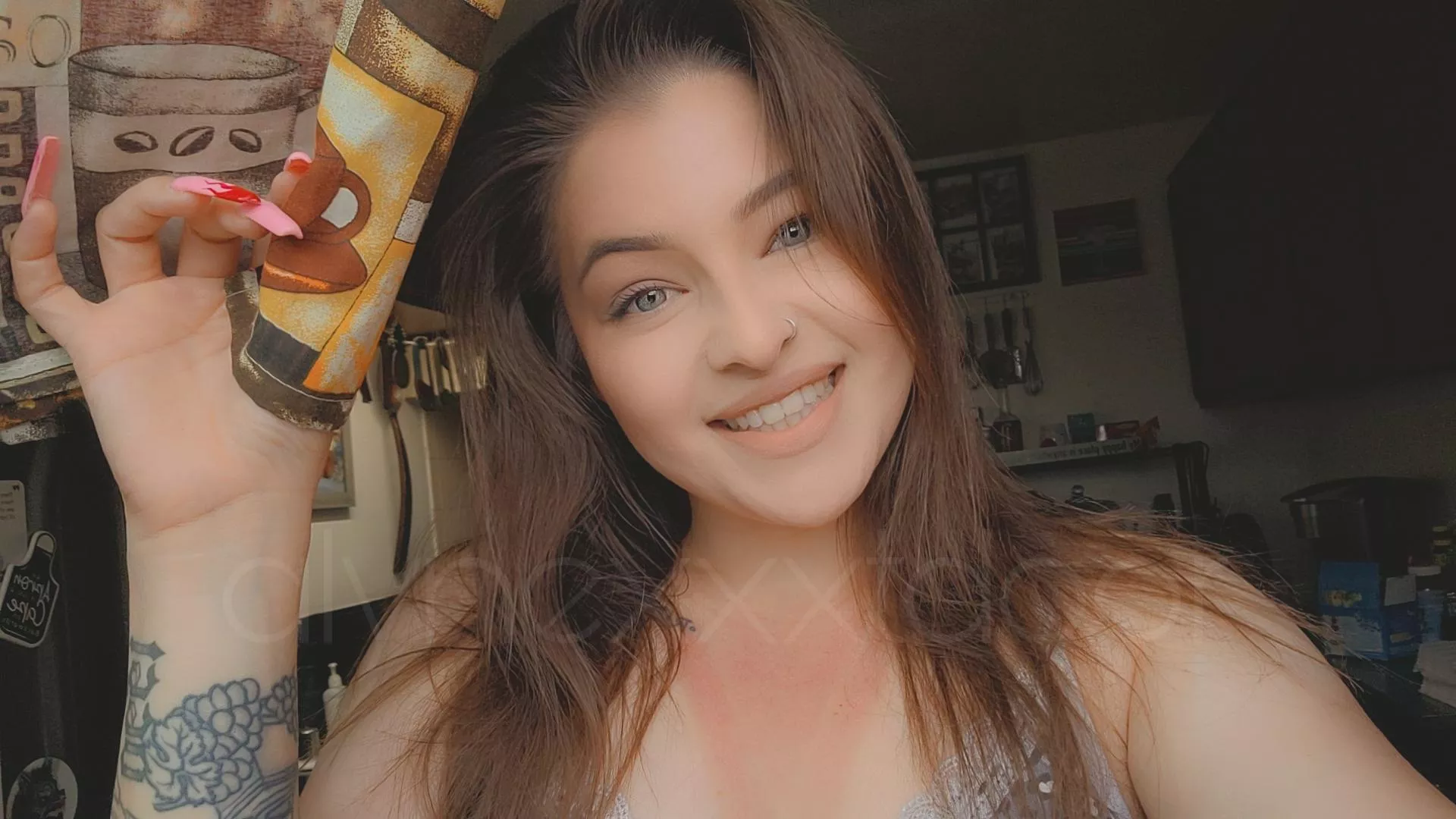 XOXO @alybgoode posted by alynexxxtdoor