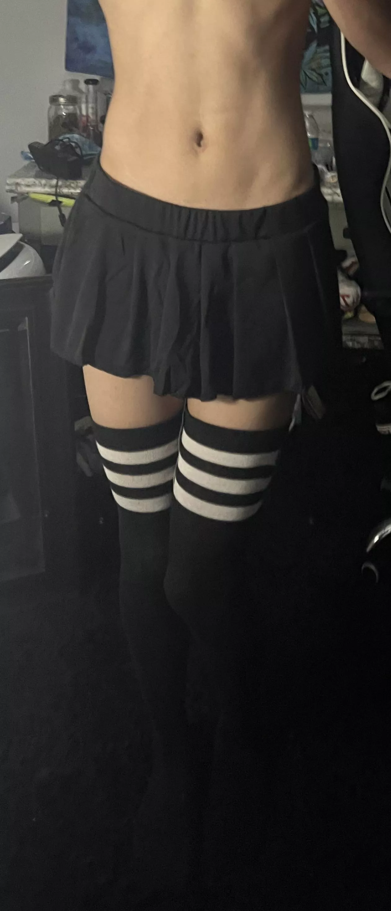 You should hold my waist 😻 posted by Successful-Ad-5938