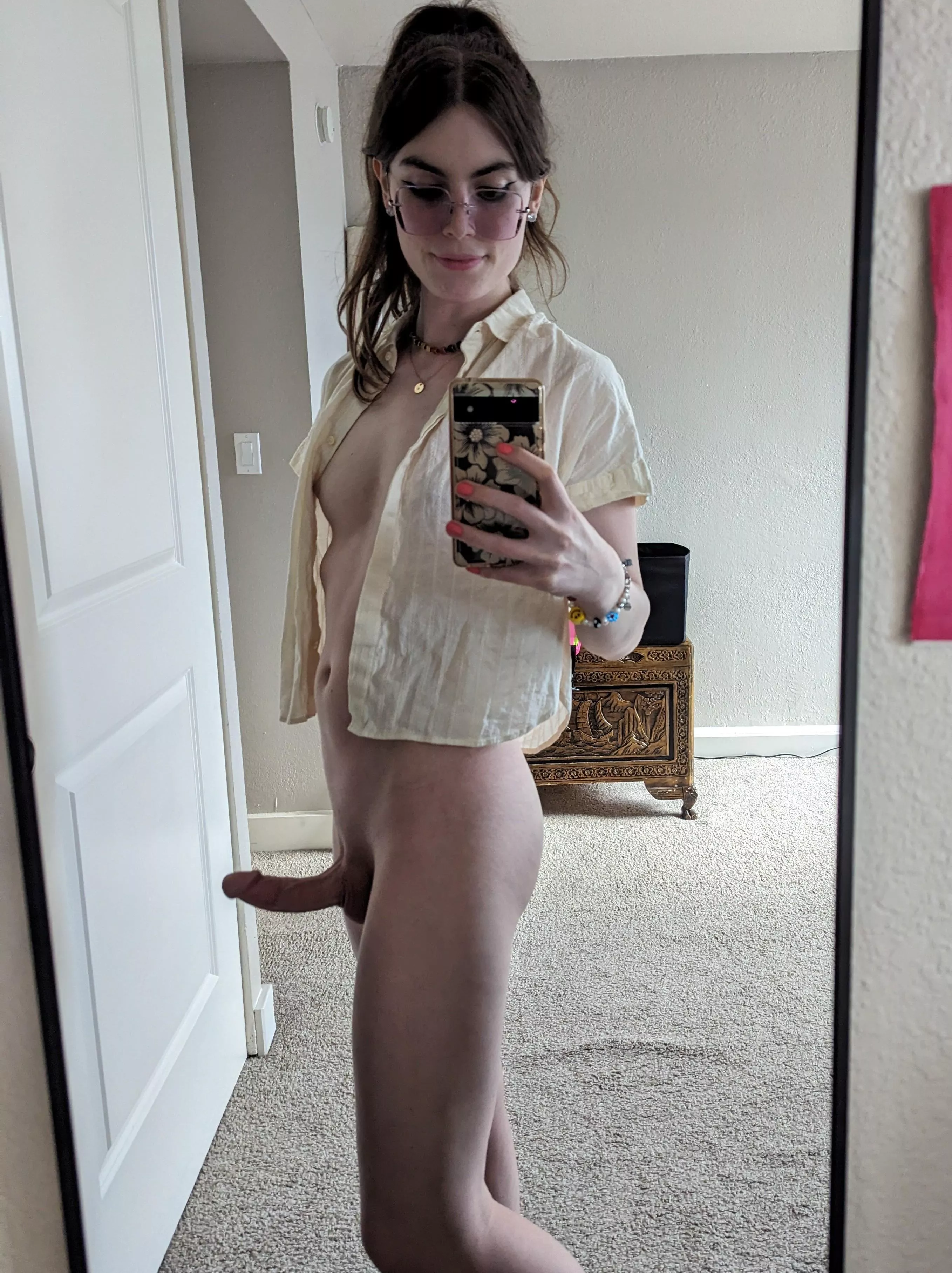 Could your face, be my new favorite place? posted by nayomo_