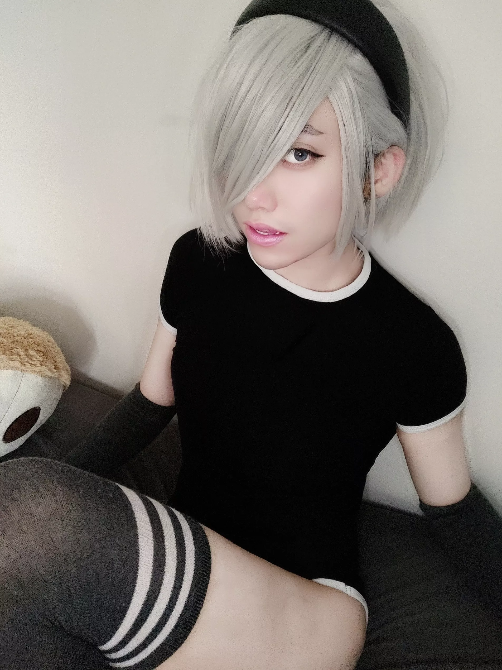 Do you like white hair? 🥺 posted by TormentedPineapple