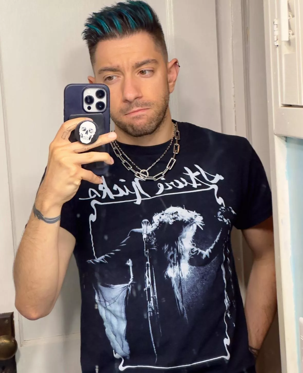 Need Some New Music Recommendations — Send Your Faves 🎧 posted by mpeclipse03