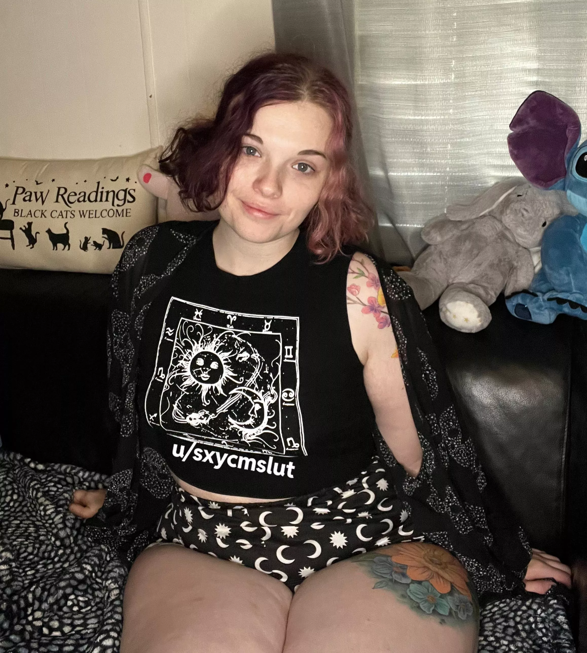 Nice color contrast with my all black posted by sxycmslut