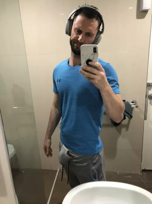 Packing at the gym by IndependenceEasy7036