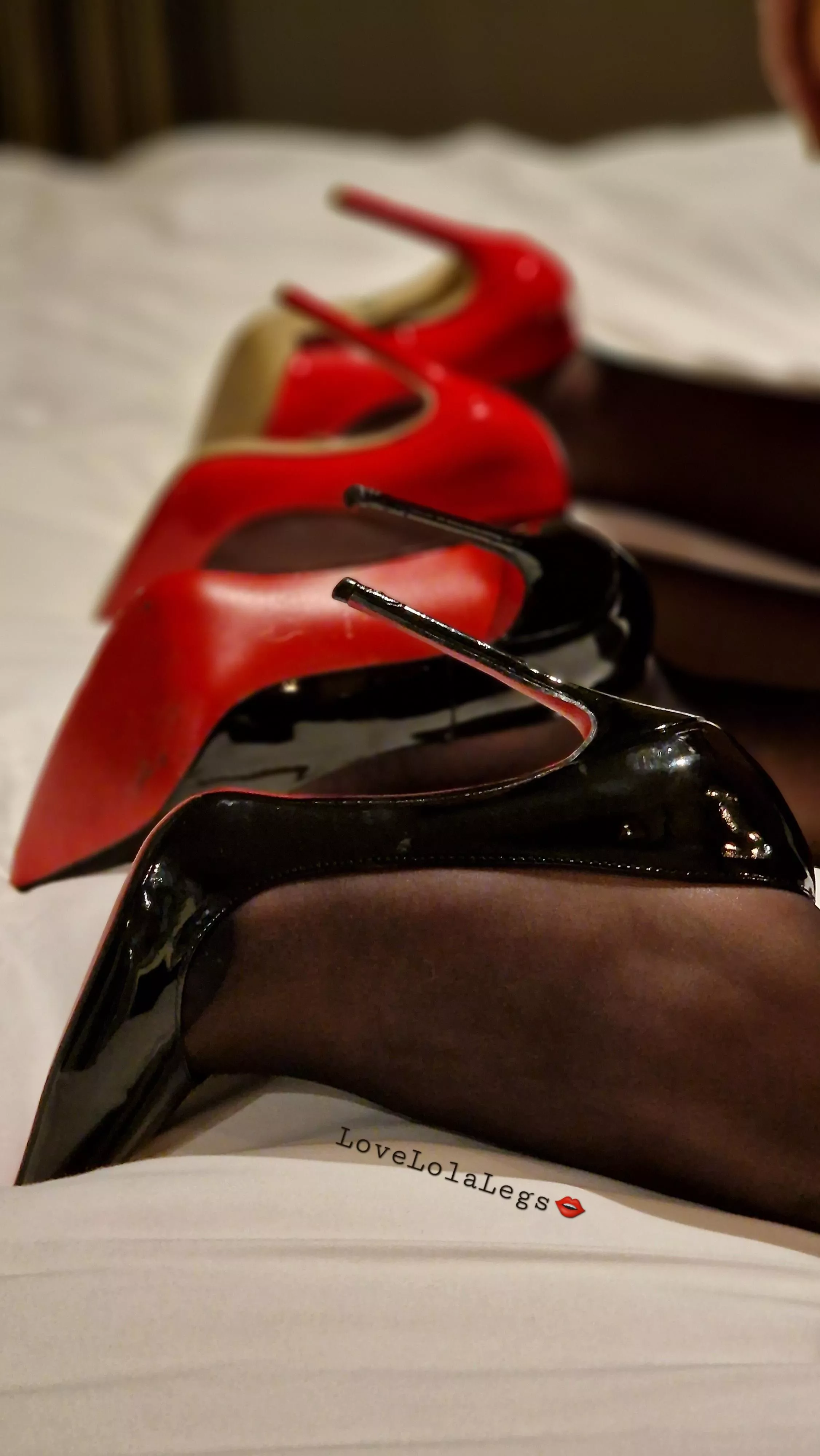 She loves the red heels, I love the black 👄 posted by lovelolalegs