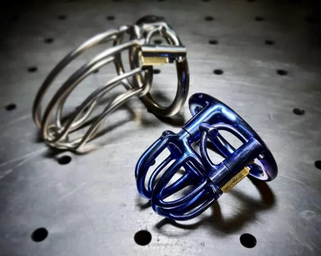 Silver or Blue? I keep the keys by Miss_Olivia_1