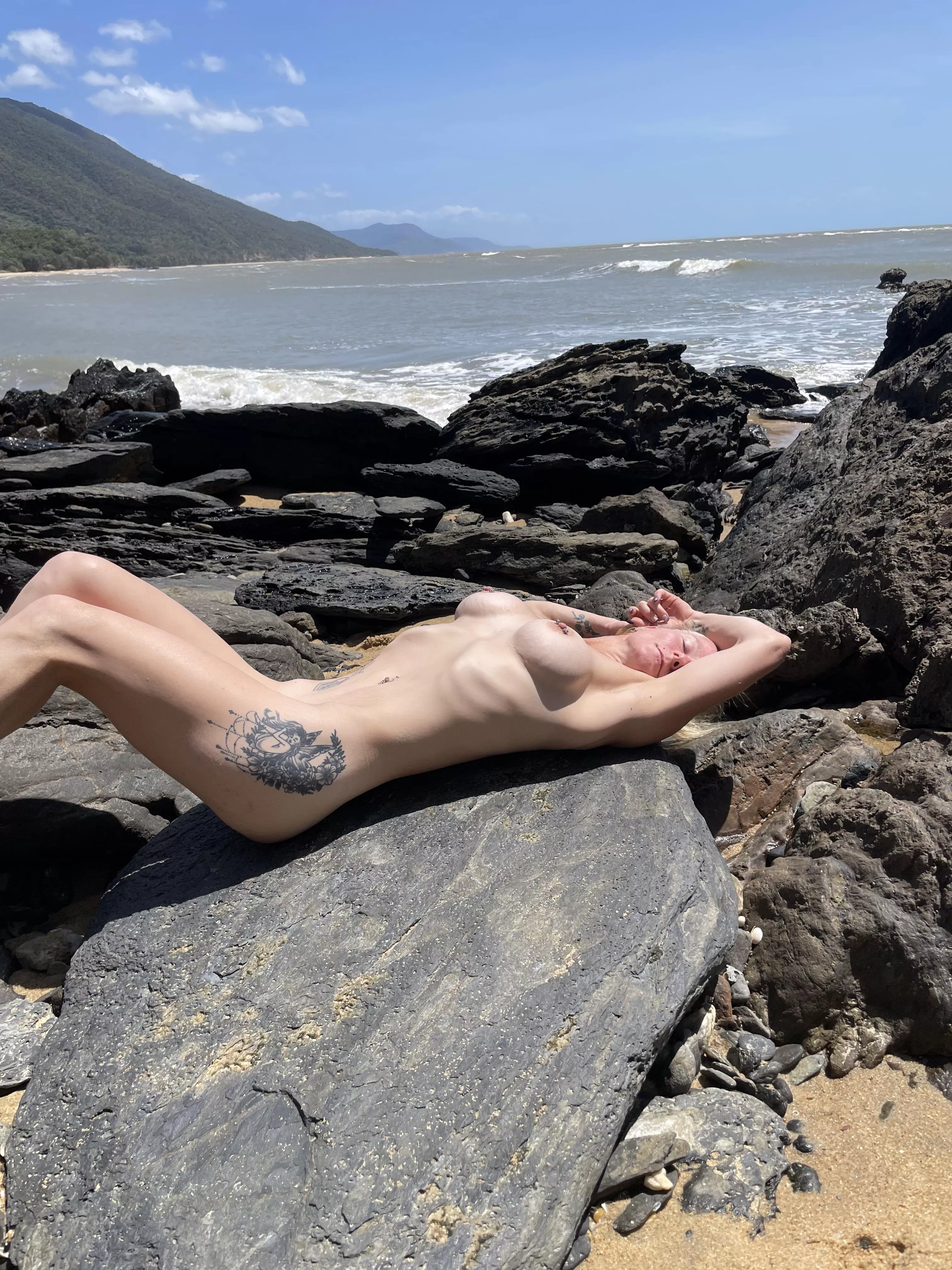 Sweet but sexual posted by catsophiajane