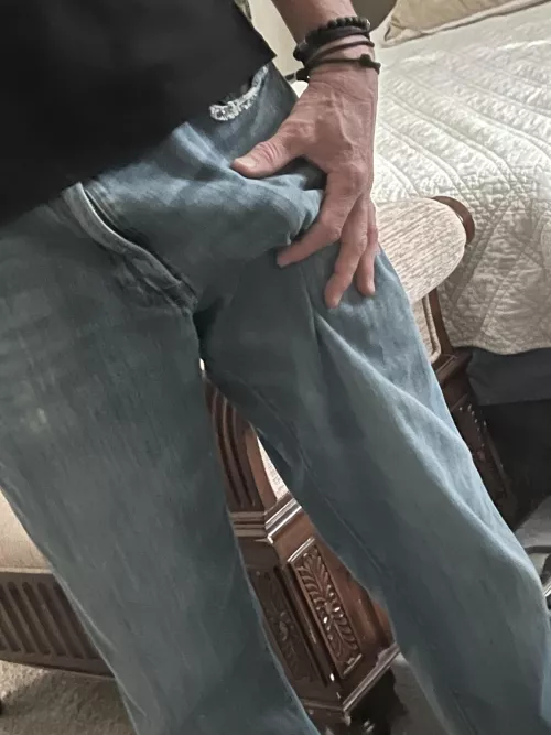 Swollen under my pants by jjcoastal