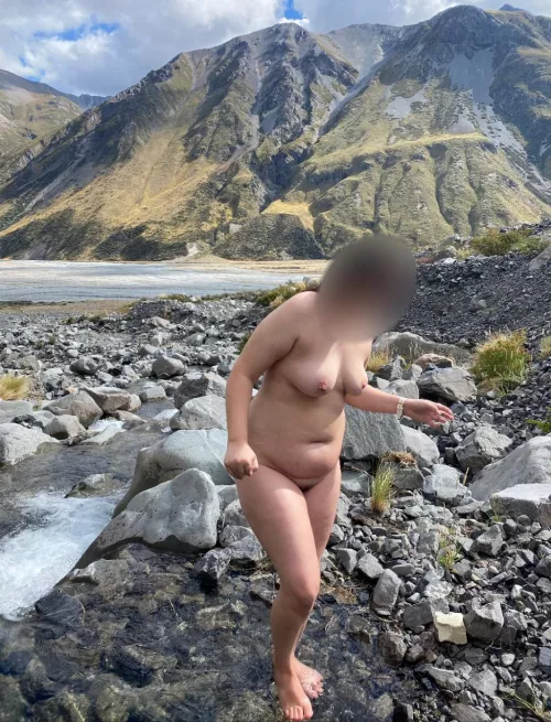 What a view to take a dip 😊 by Pennyspussynz