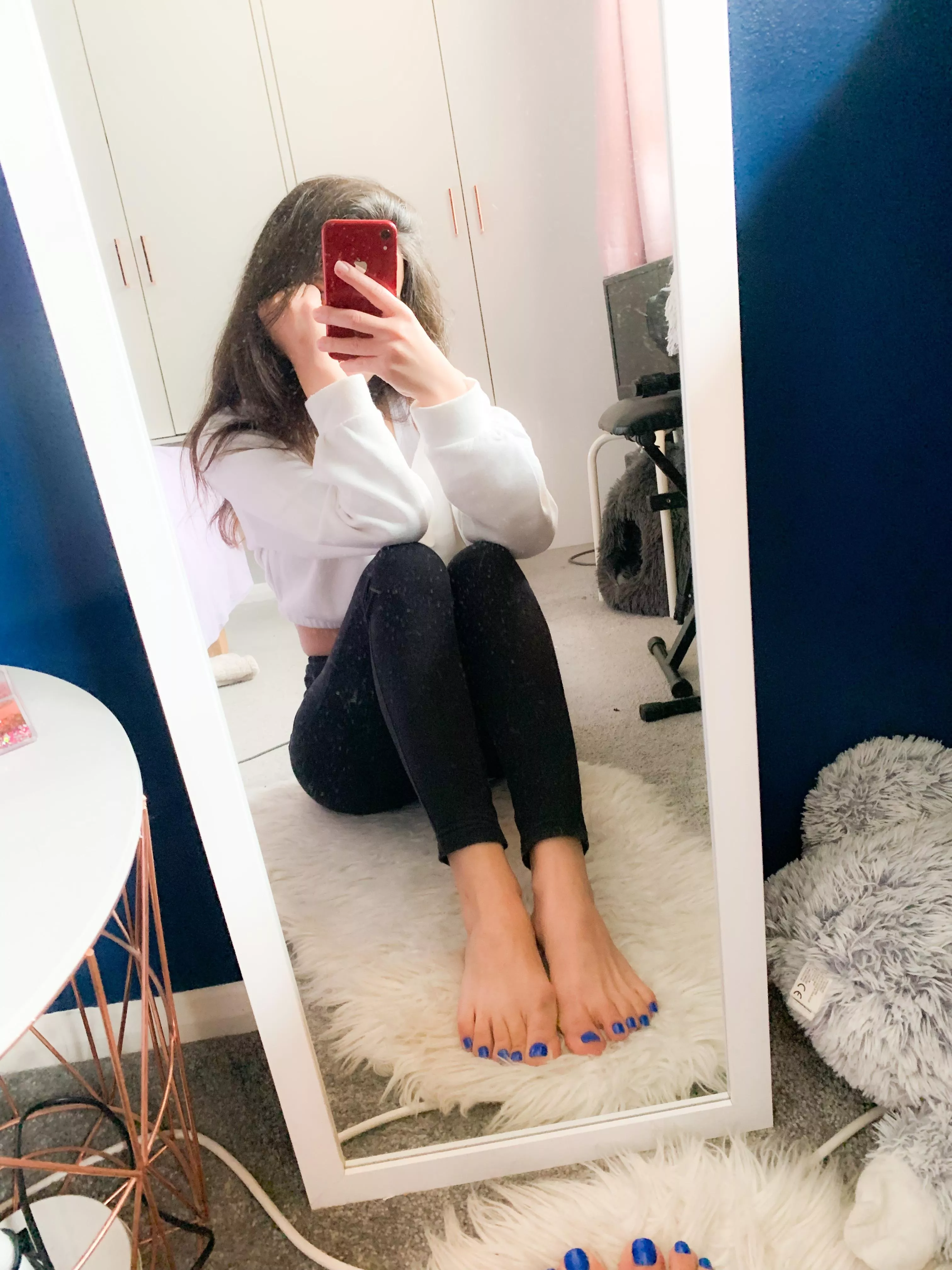 Are you having a great evening so far foot lovers? posted by ToesWonky