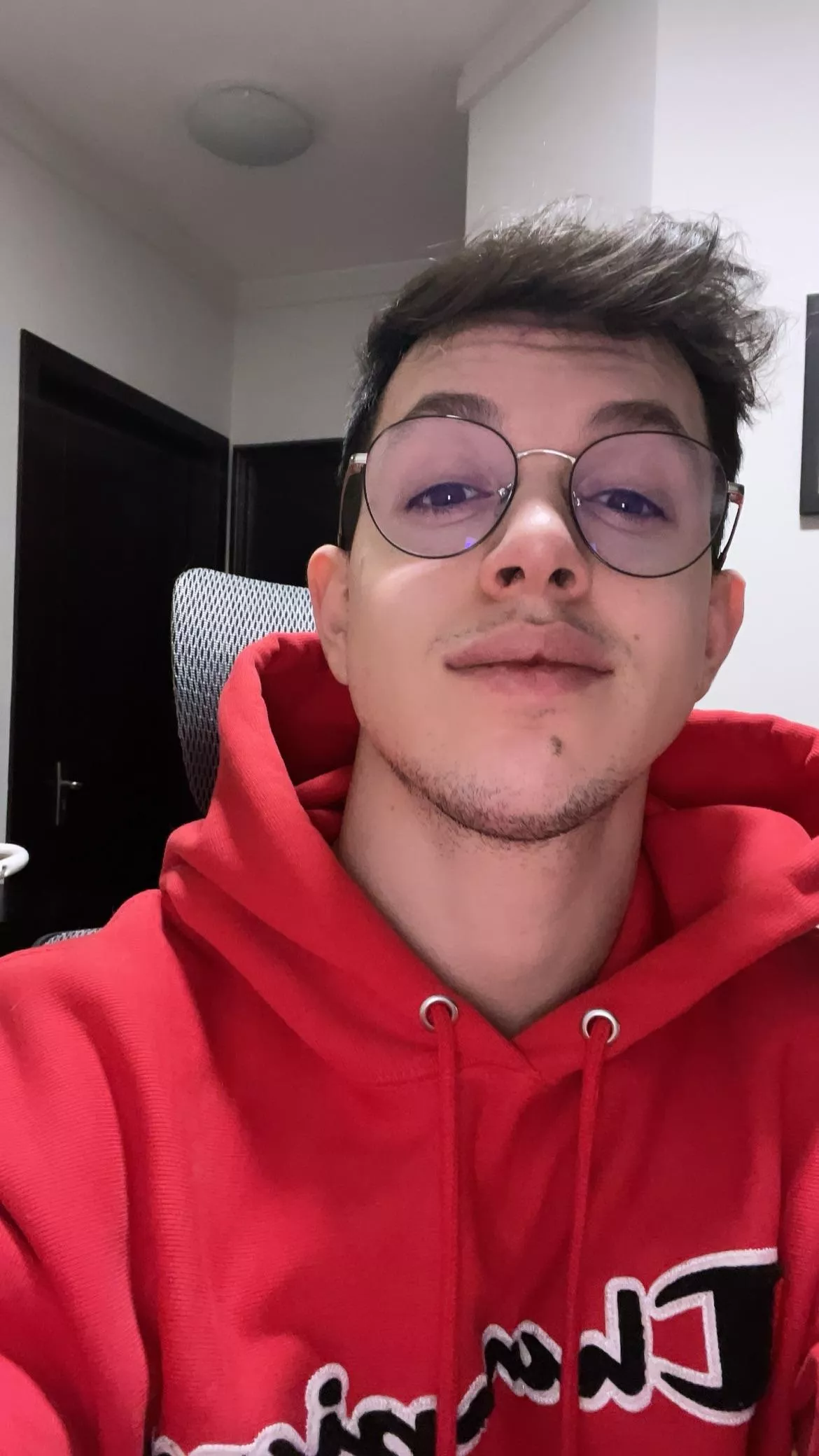 I hope every bro here is having a great day ❤️❤️❤️ posted by AndyReidd