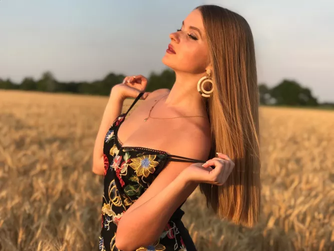 Just here to make your day a little more fun by LaylaVav