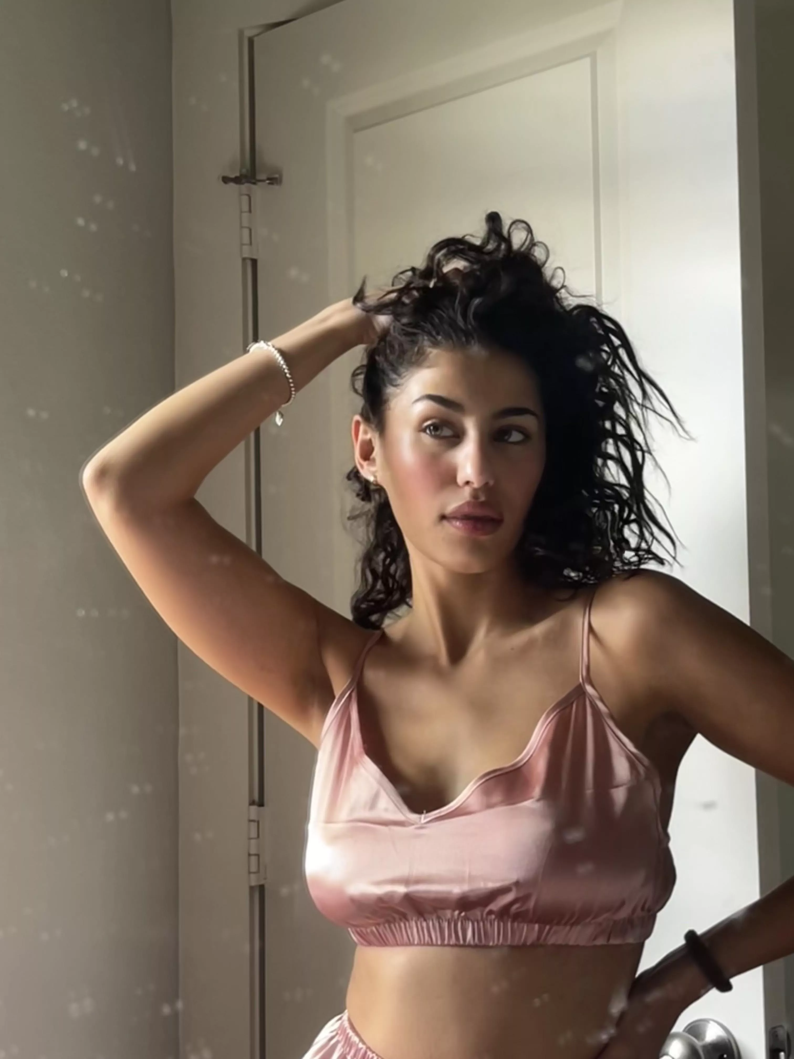 Kisses from an Egyptian posted by fond_breadth