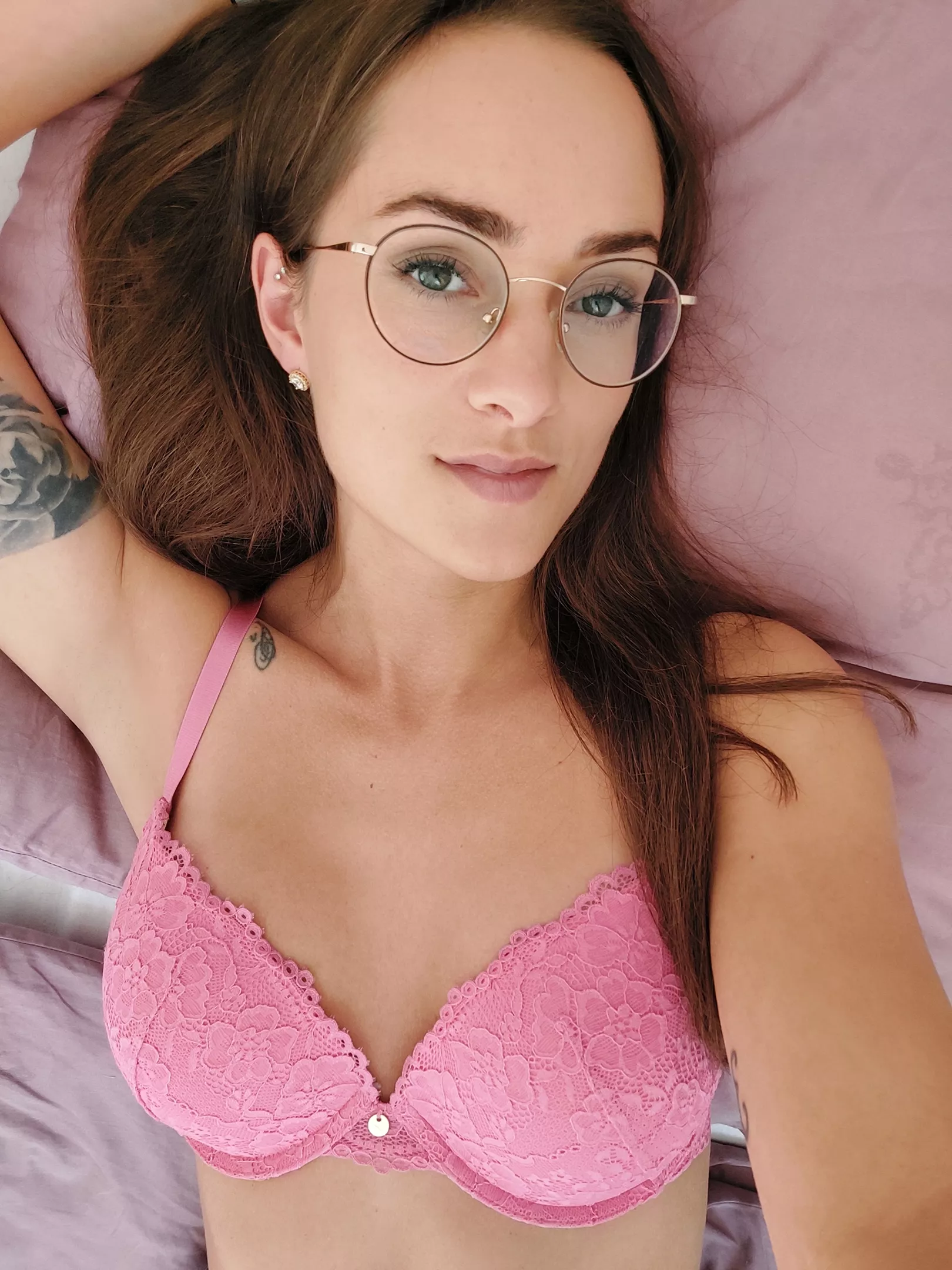 My application photo as your secretary. I have great skills! posted by Sky-Bruni