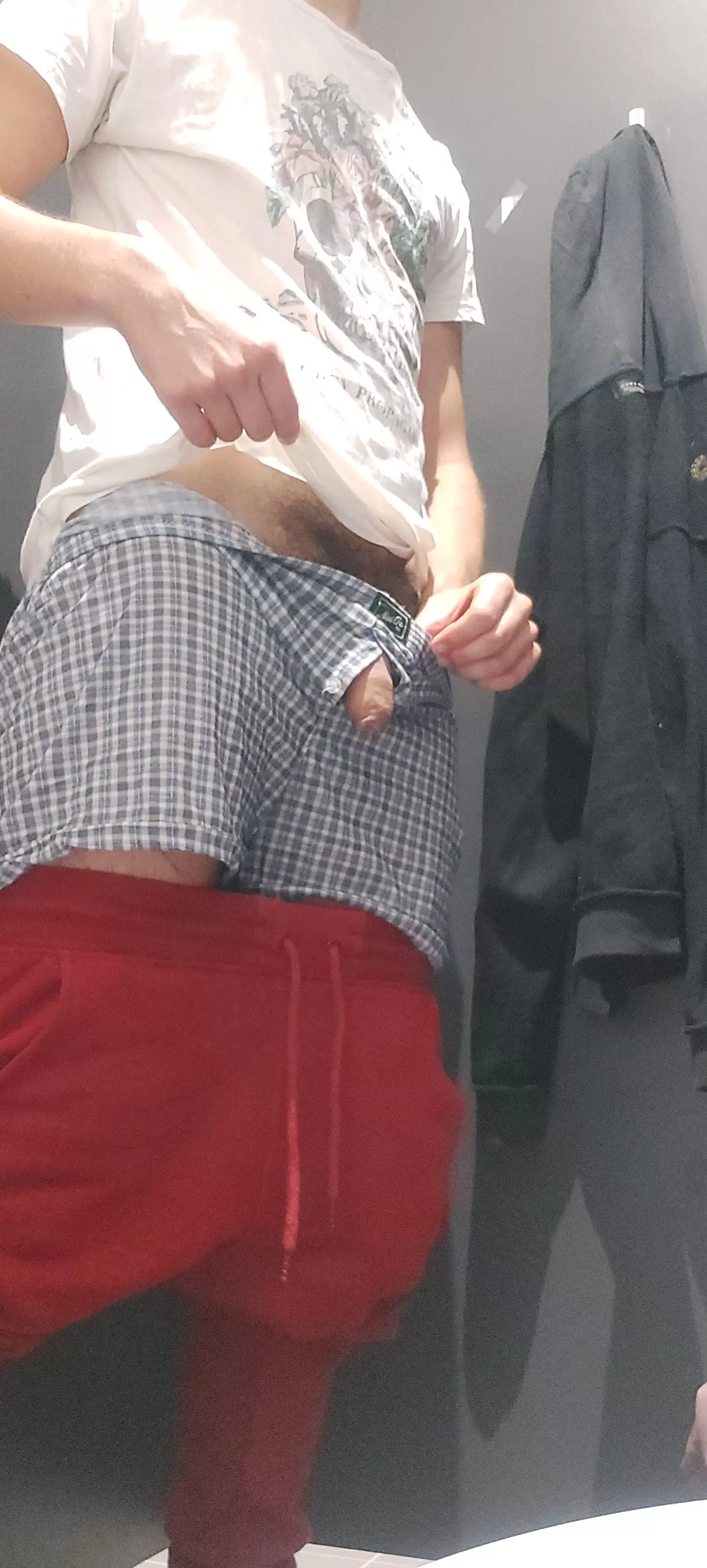 Pov you are getting ready to suck me at the uni posted by menly_boxershort