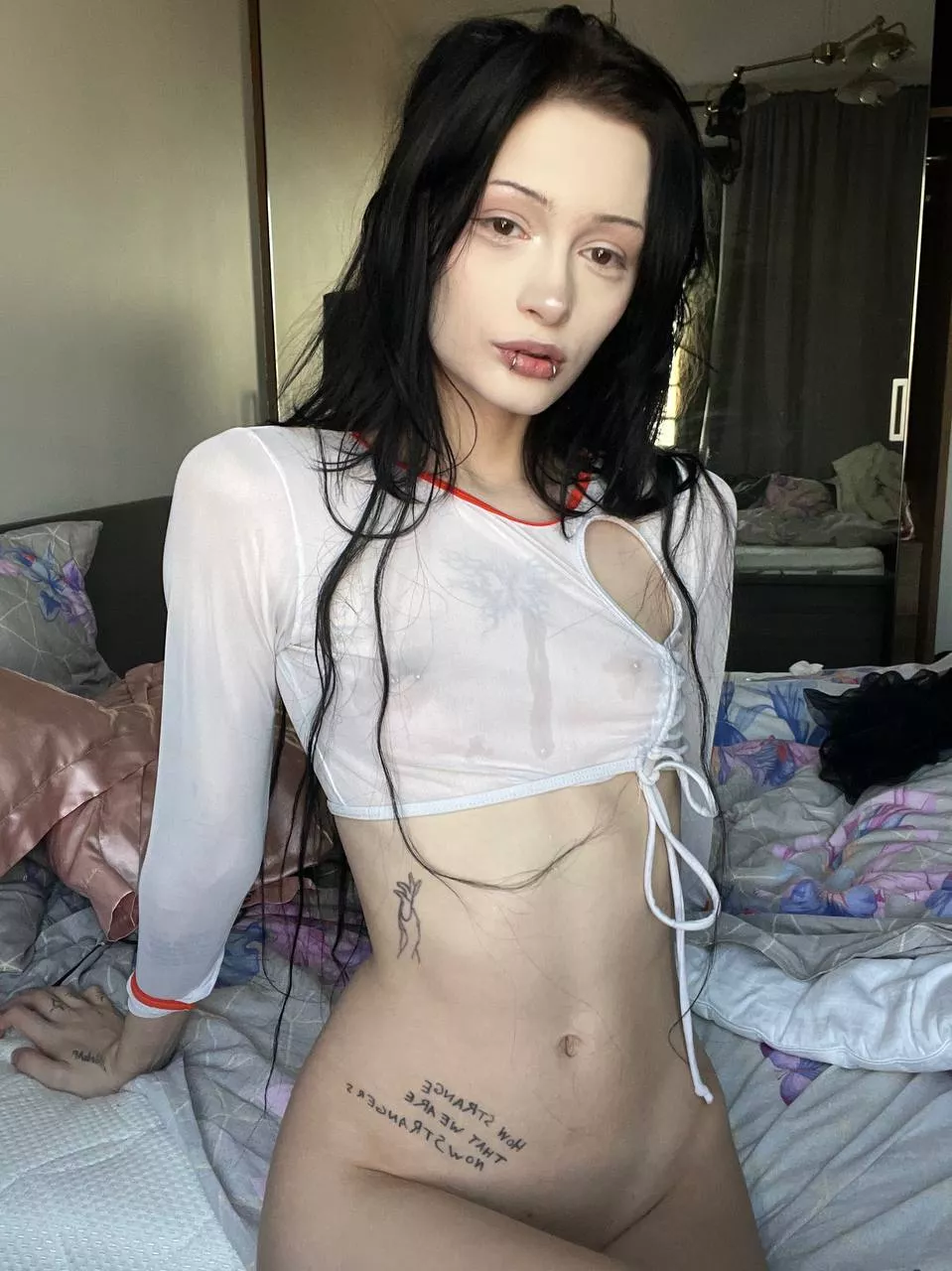 pretty bones posted by kaiko_riko