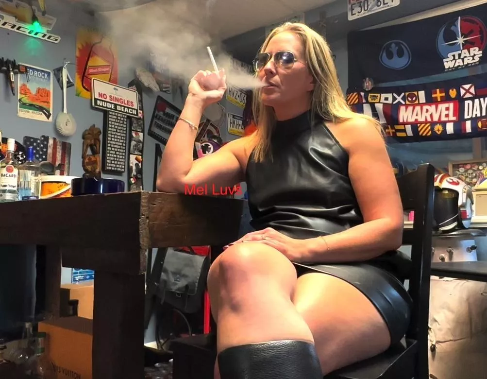 Thick Thigh Exhale....In leather and boots.... posted by melluvsitall