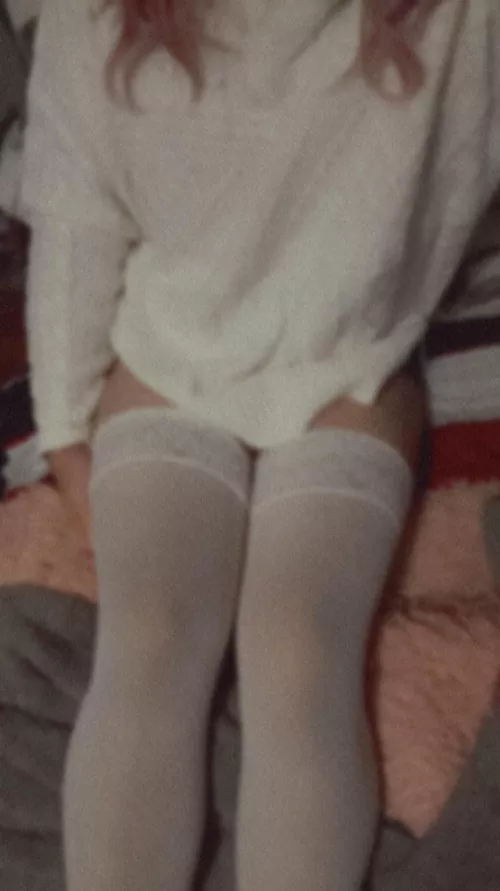 Thick thighs by PieSelect5664