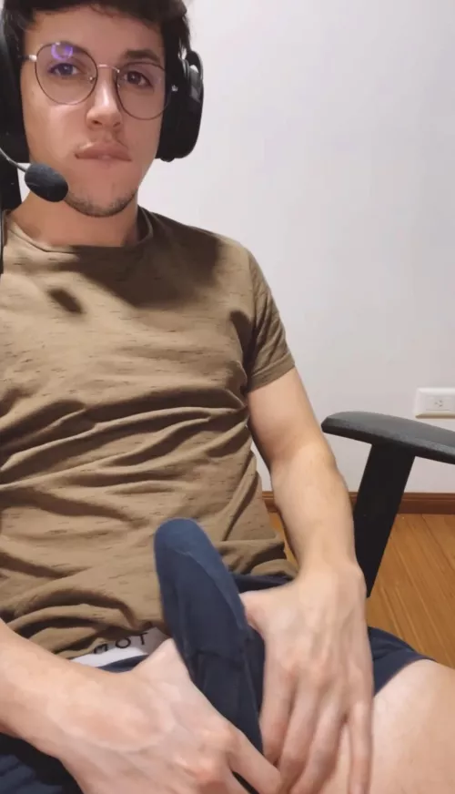 Who is going to play with my joystick? 😏🔥 by AndyReidd