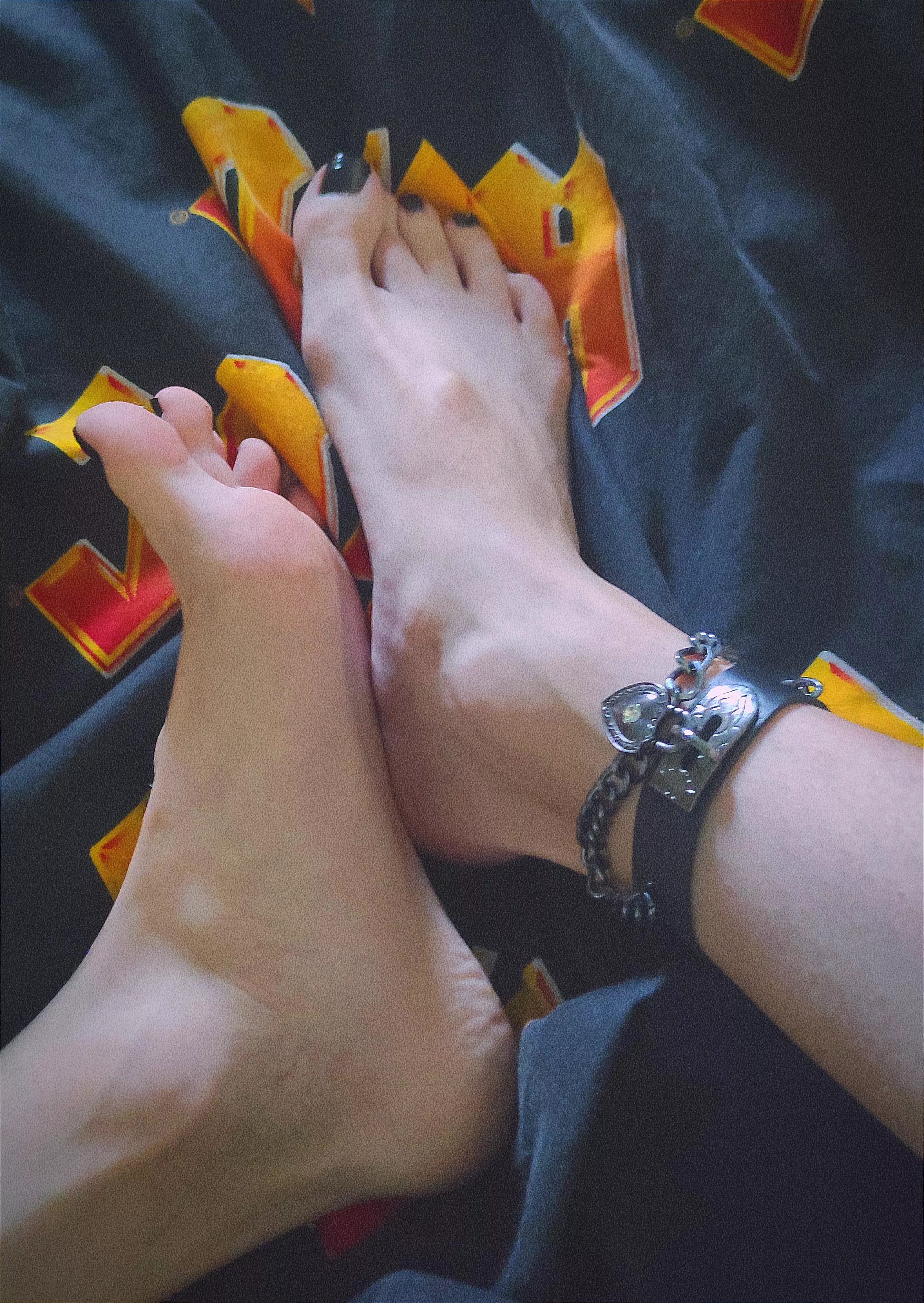 Will you masturbate over a picture of my feet? ❤️ posted by Lonely_Femm
