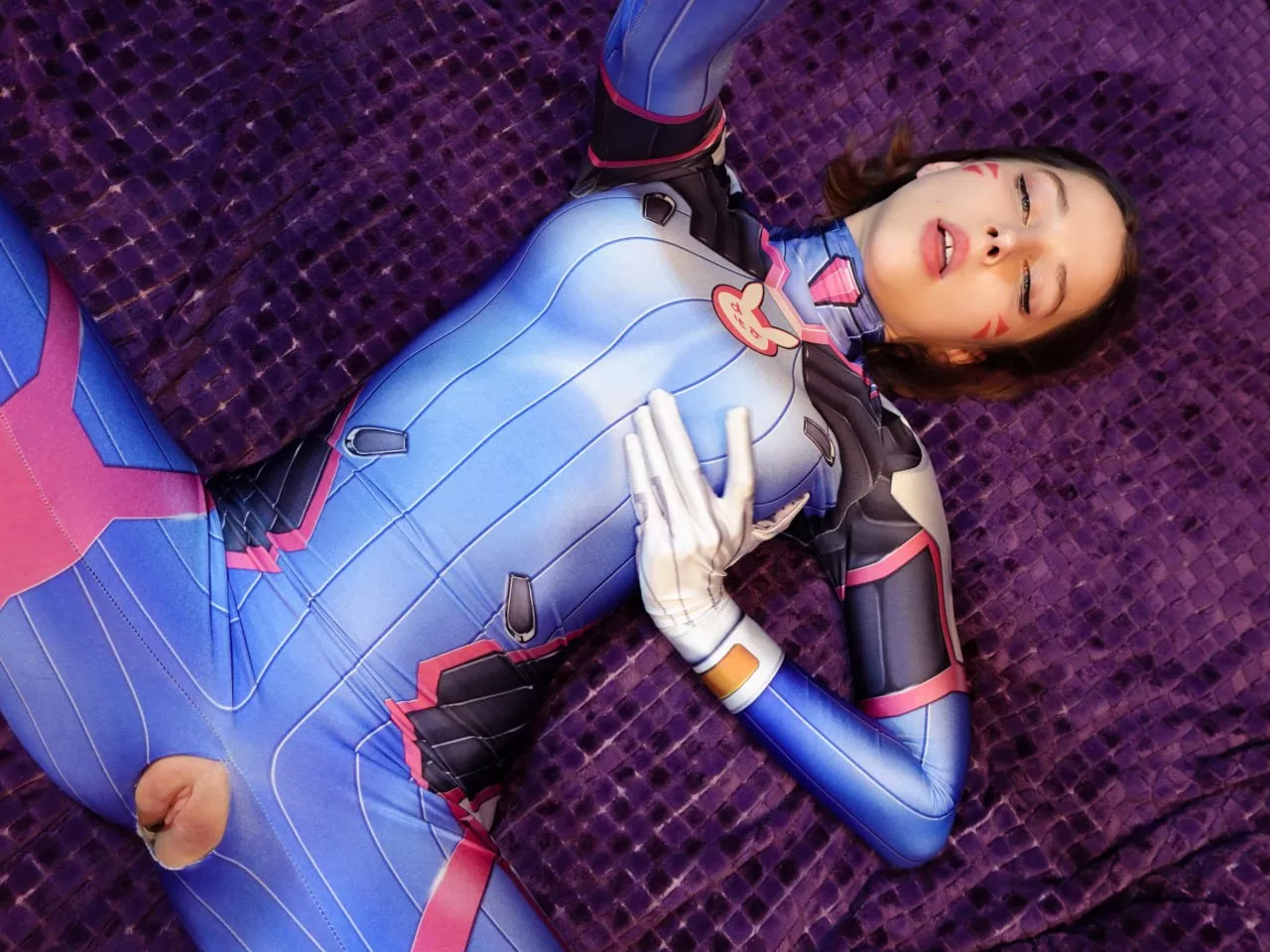 D.va (Overwatch) by RunaMave posted by RunaMave